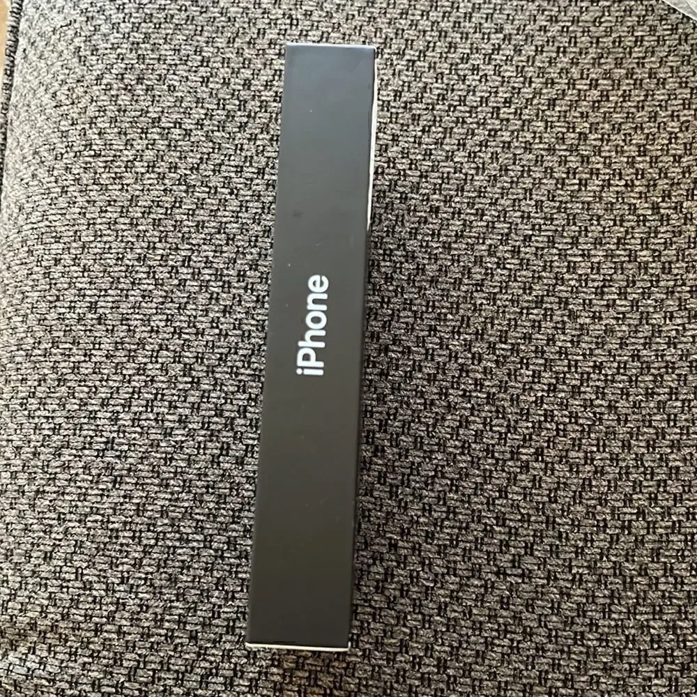 Apple Iphone 13 pro max  box